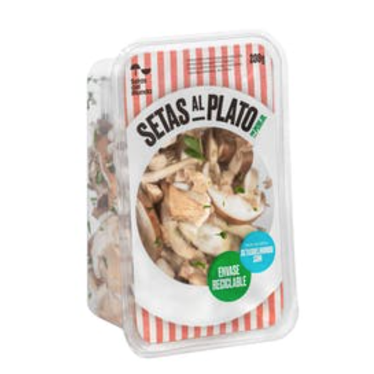 Setas al plato con pechuga de pavo en lata y patatas en el microondas.